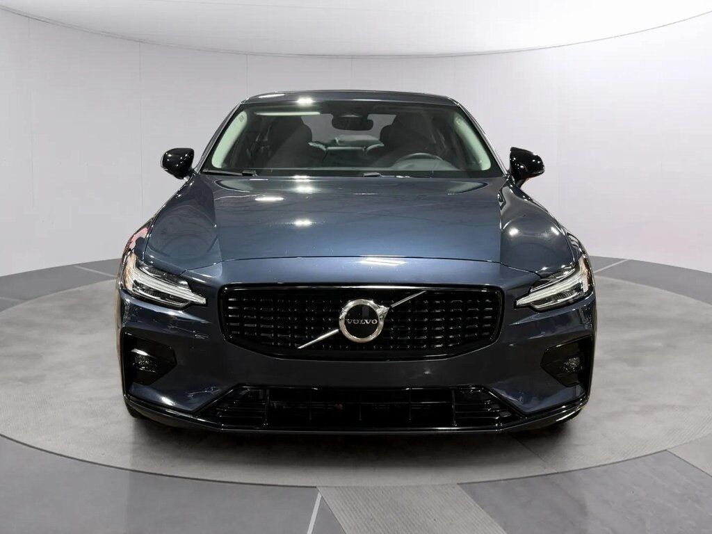 2024 Volvo S60 B5 Core Dark Theme San Clemente CA