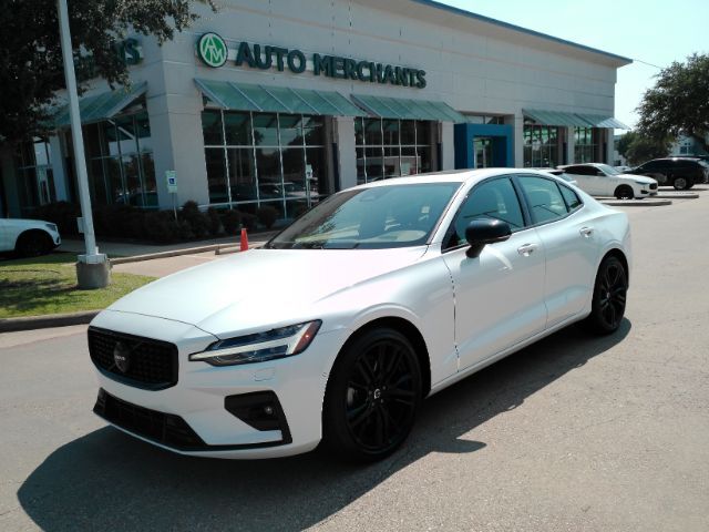 2024 Volvo S60 B5 Plus Black Edition 2024 Volvo S60 B5 Plus Black Edition