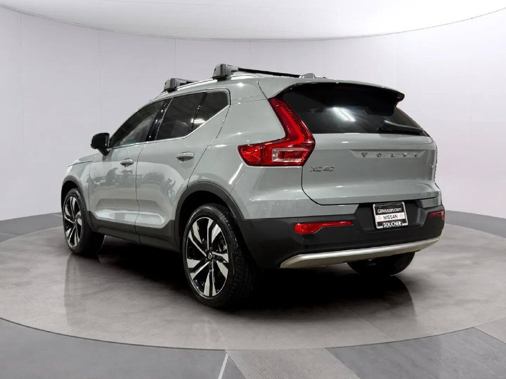 2024 Volvo XC40 B5 Plus Bright Theme w/Climate Pkg San Clemente CA