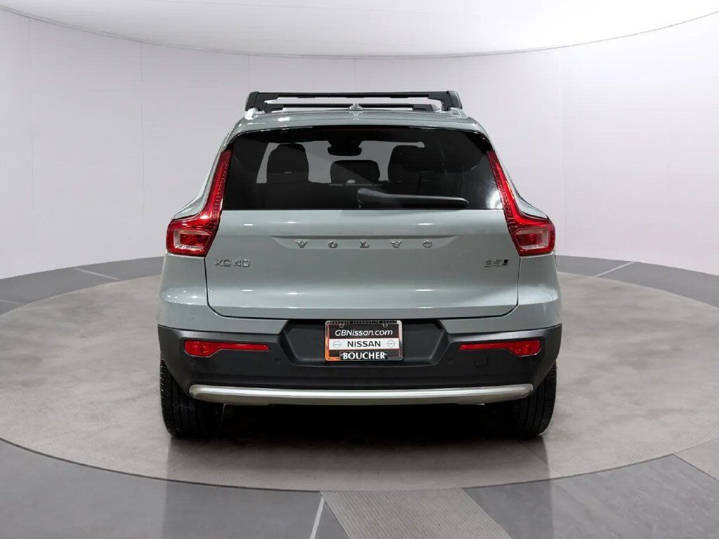 2024 Volvo XC40 B5 Plus Bright Theme w/Climate Pkg San Clemente CA
