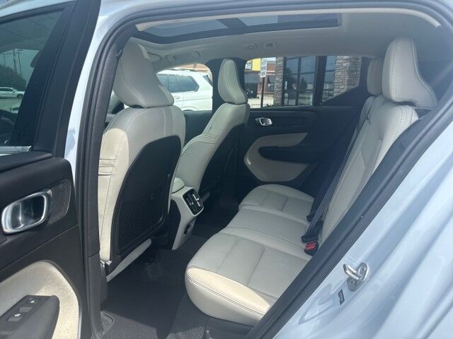 2024 Volvo XC40 Plus Bright Theme Springfield IL 2024 Volvo XC40 Plus Bright Theme Springfield IL