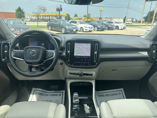 2024 Volvo XC40 Plus Bright Theme Springfield IL 2024 Volvo XC40 Plus Bright Theme Springfield IL