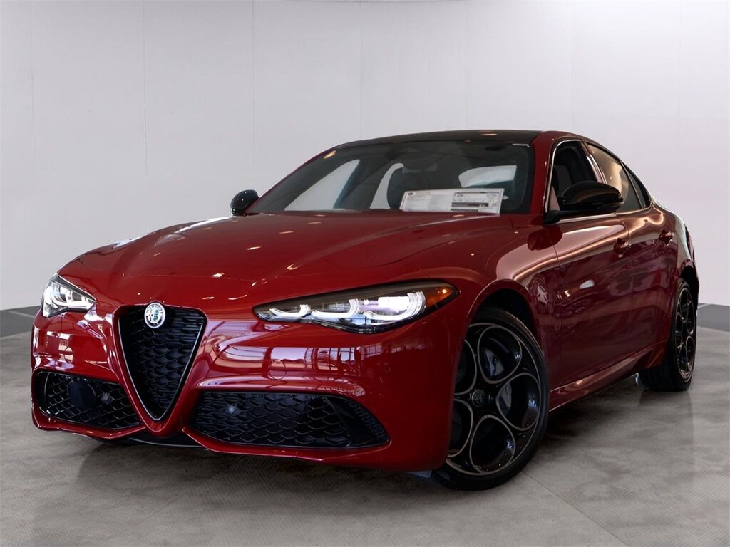 2025 Alfa Romeo Giulia Base