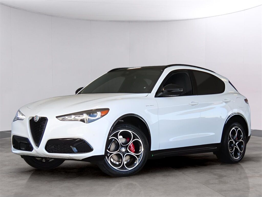 2025 Alfa Romeo Stelvio