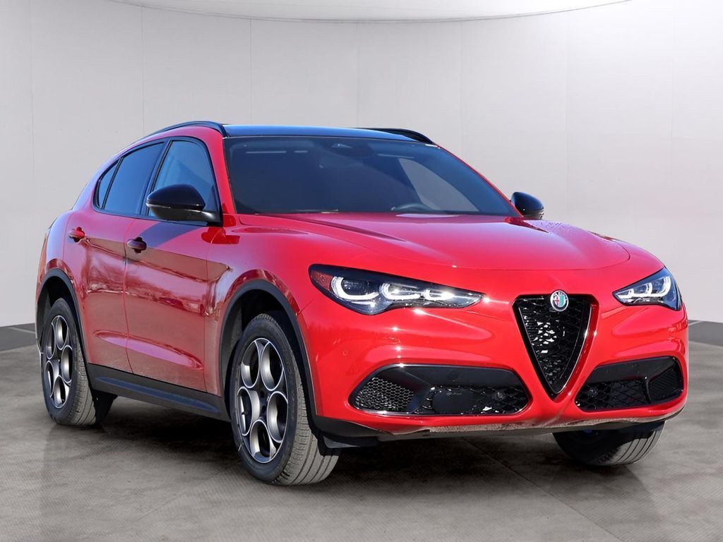 2025 Alfa Romeo Stelvio