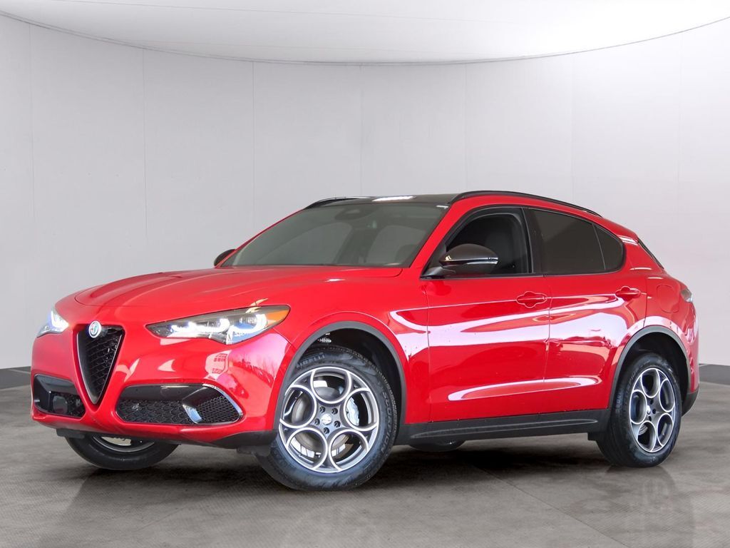 2025 Alfa Romeo Stelvio