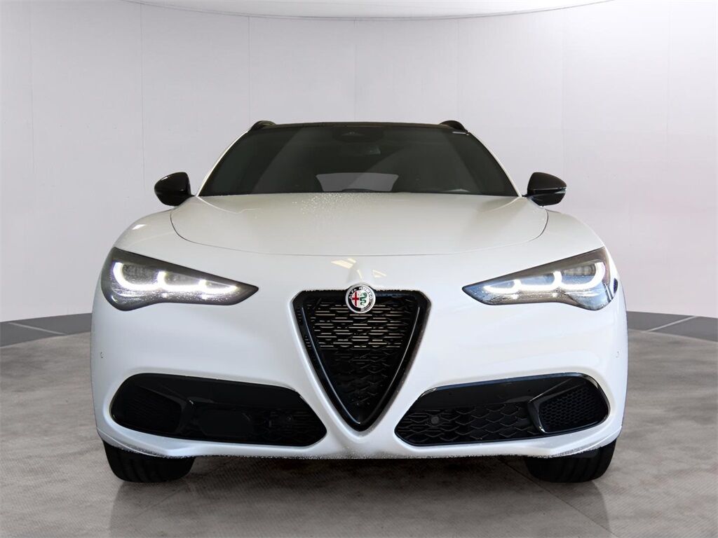 2025 Alfa Romeo Stelvio Tributo Italiano Special Edition