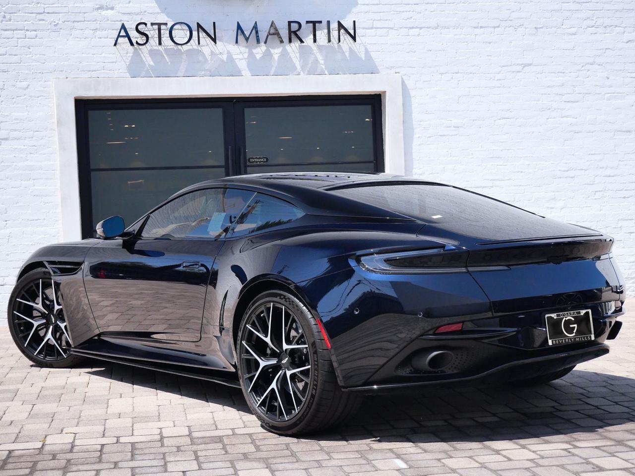 2025 Aston Martin DB12