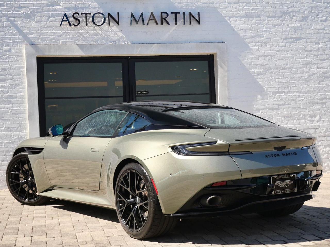 2025 Aston Martin DB12