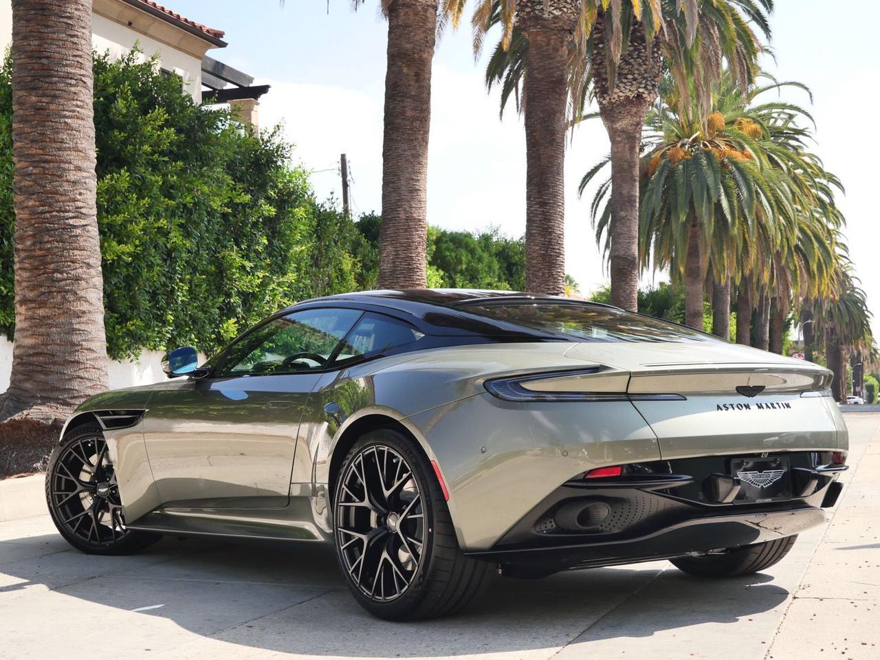 2025 Aston Martin DB12