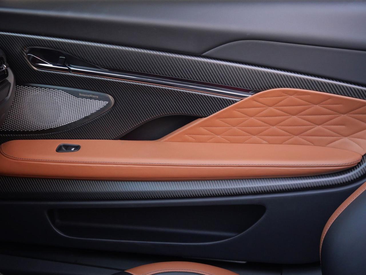 2025 Aston Martin DB12 Volante Volante Lawrence KS