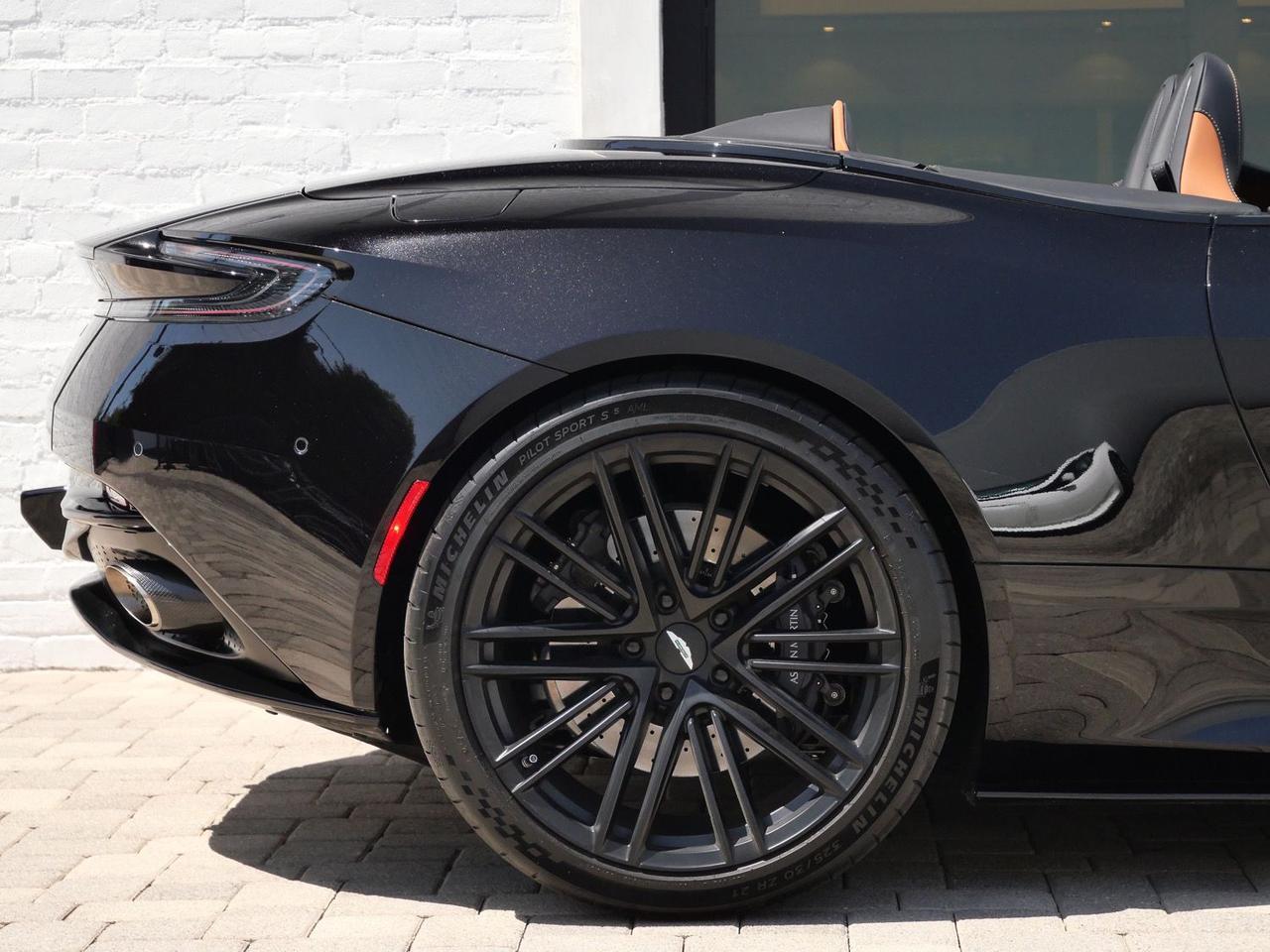 2025 Aston Martin DB12 Volante Volante Lawrence KS