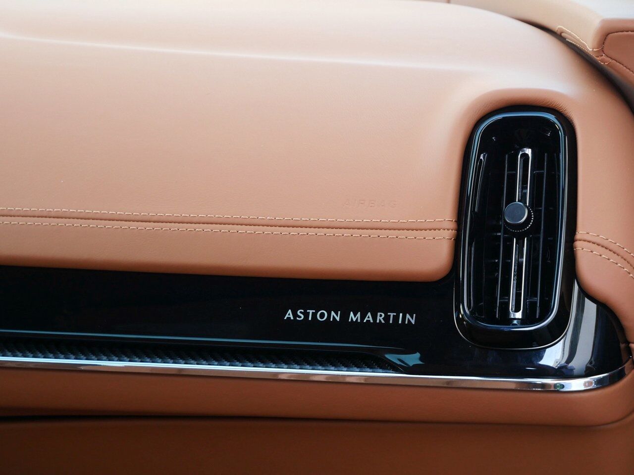 2025 Aston Martin DBX 707 707 Lawrence KS