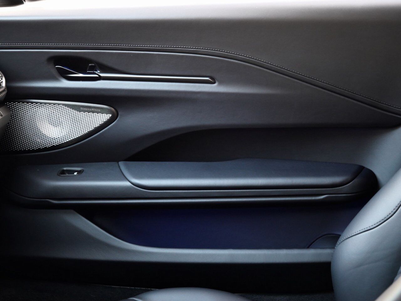 2025 Aston Martin Vantage Lawrence KS