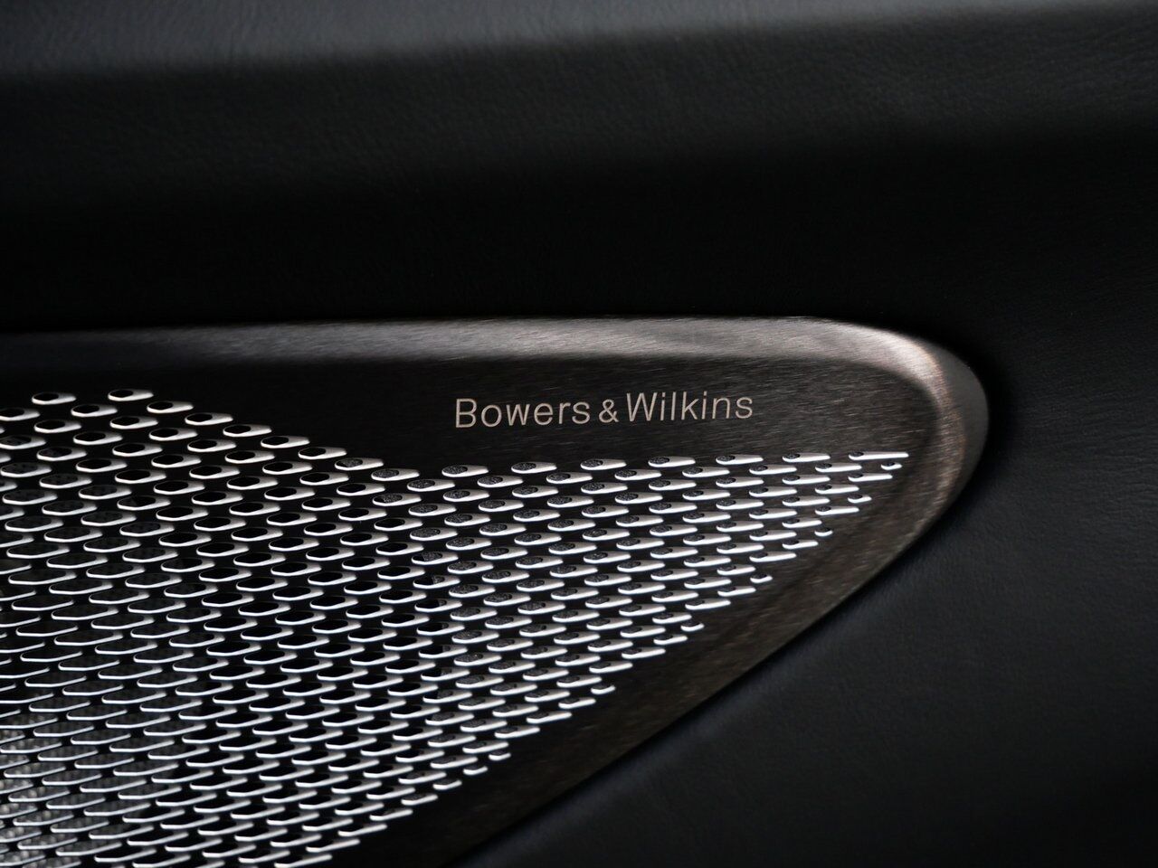 2025 Aston Martin Vantage Lawrence KS