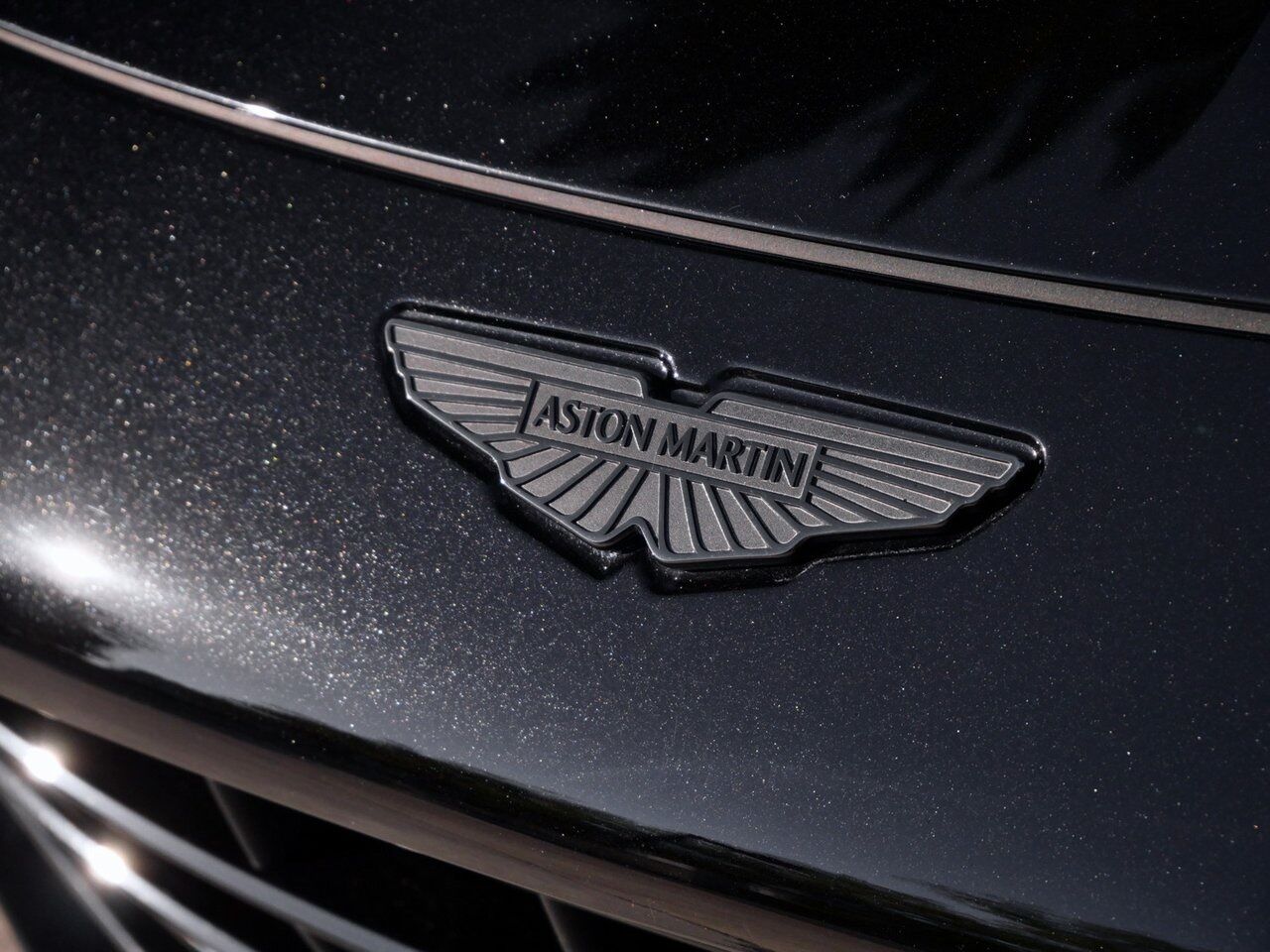 2025 Aston Martin Vantage Lawrence KS