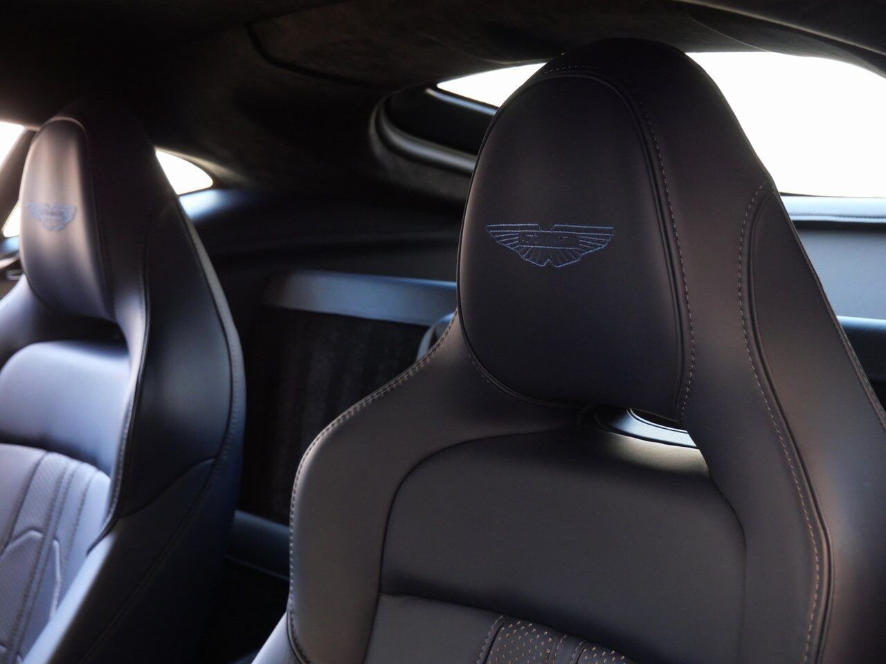 2025 Aston Martin Vantage Lawrence KS