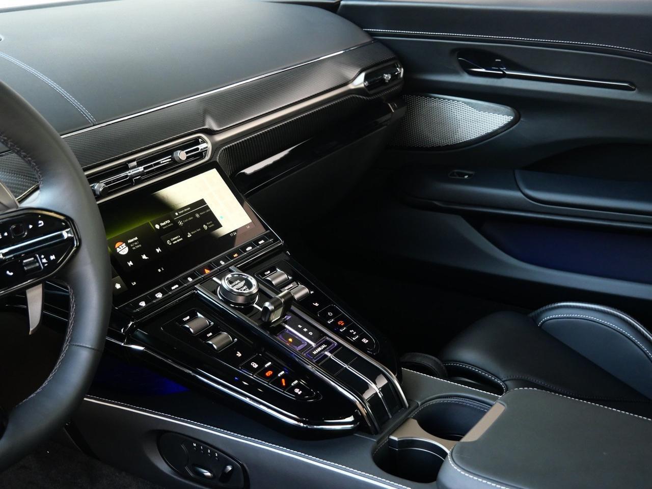 2025 Aston Martin Vantage Lawrence KS