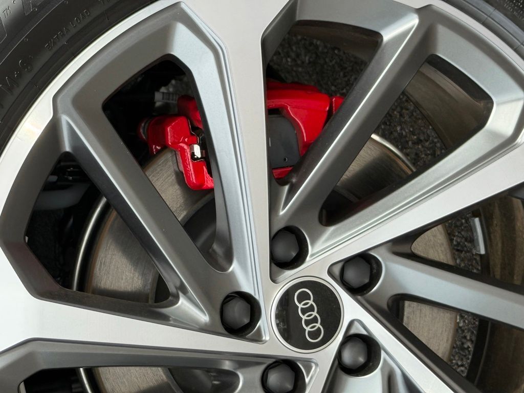 2025 Audi All-new SQ5 3.0T Prestige Lakeland FL