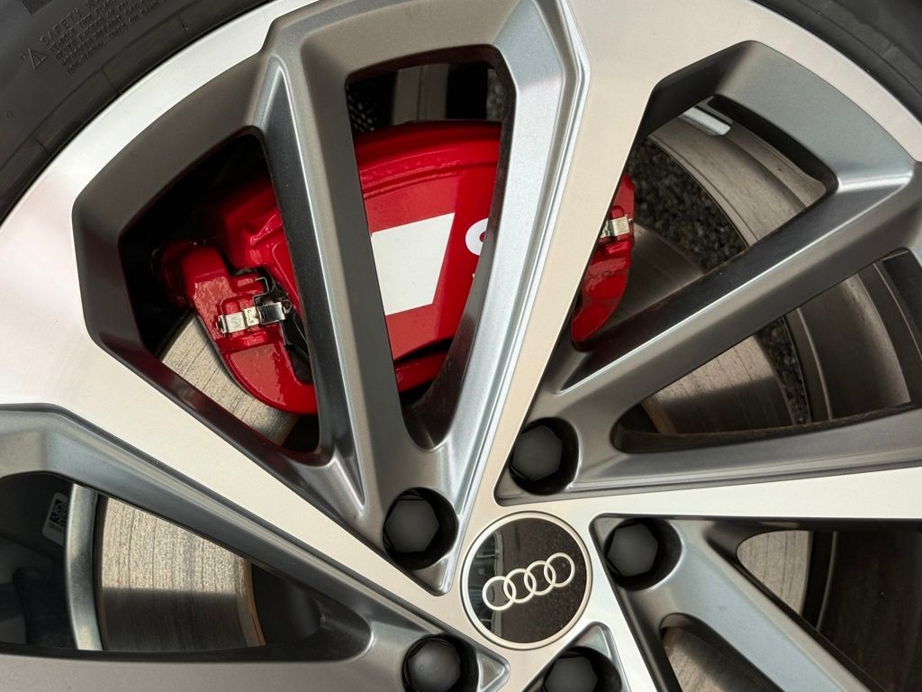 2025 Audi All-new SQ5 3.0T Prestige Lakeland FL