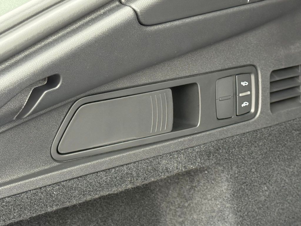 2025 Audi All-new SQ5 3.0T Prestige Lakeland FL