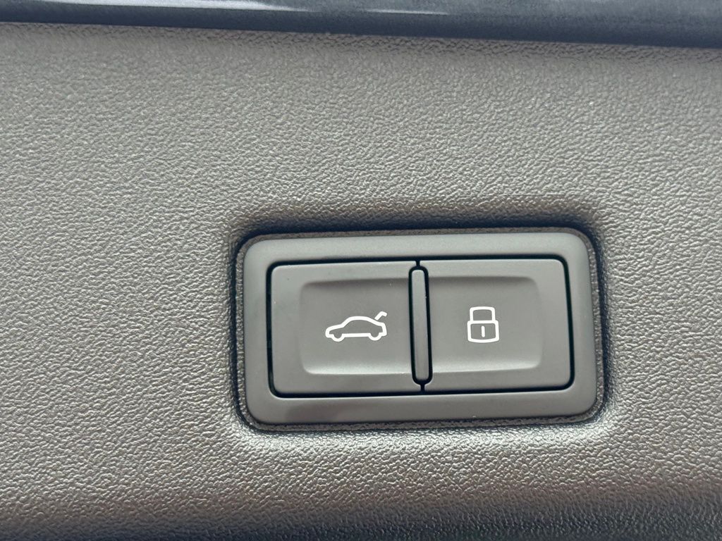 2025 Audi All-new SQ5 3.0T Prestige Lakeland FL