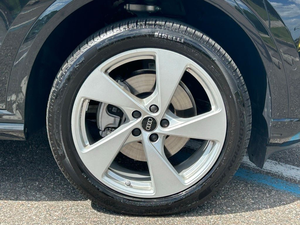 2025 Audi Q5 2.0T Premium Plus Lakeland FL