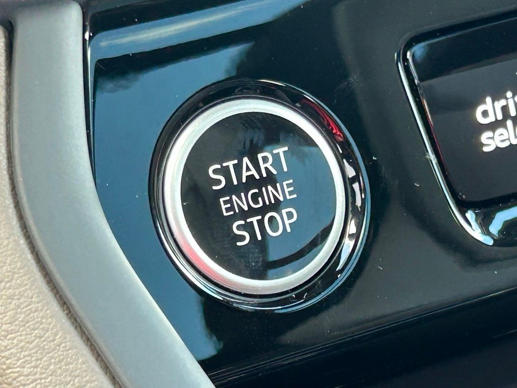 2025 Audi Q5 2.0T Premium Plus Lakeland FL