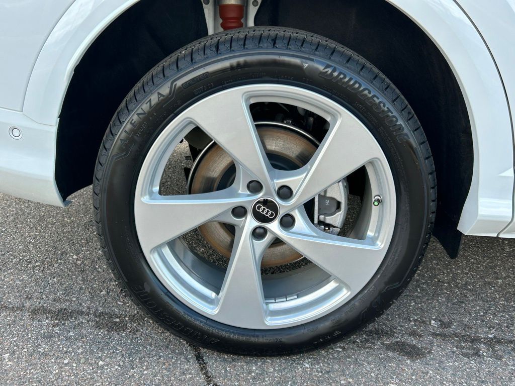 2025 Audi Q5 2.0T Premium Plus Lakeland FL