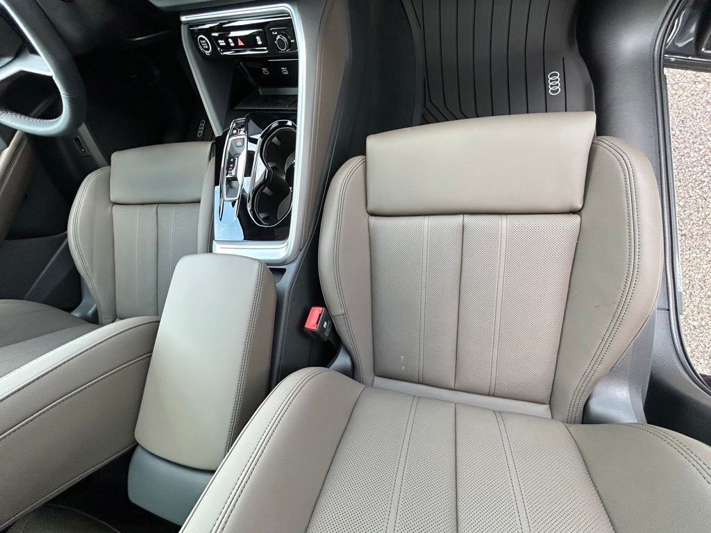 2025 Audi Q5 2.0T Premium Plus Lakeland FL