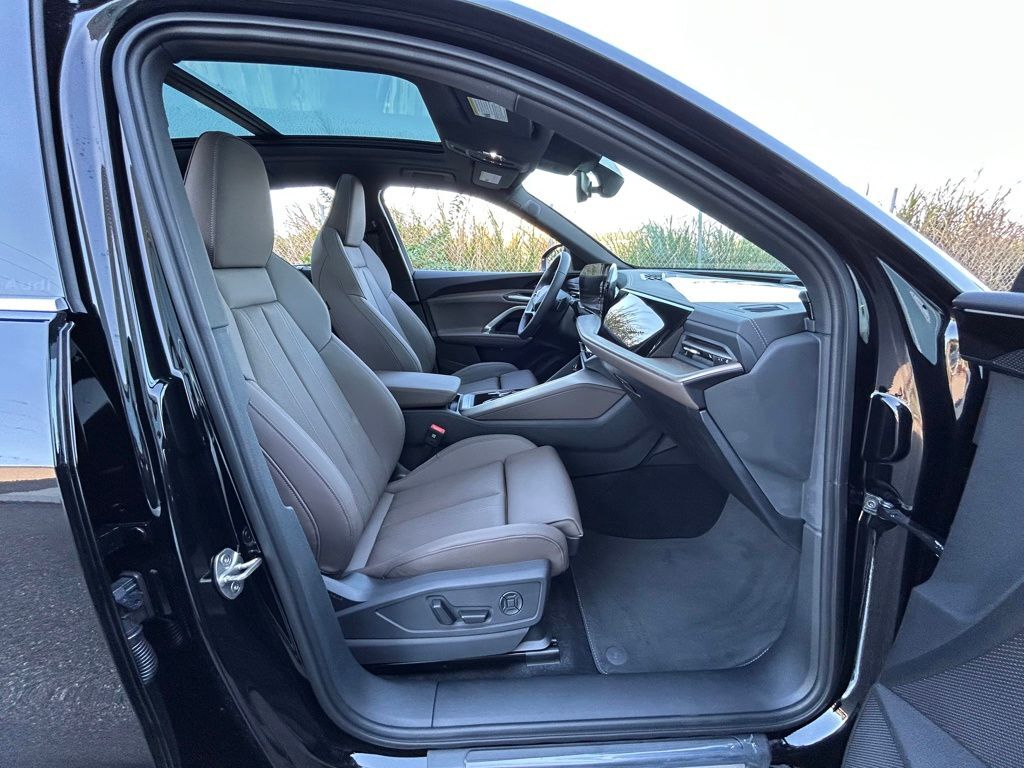 2025 Audi Q5 2.0T Premium Plus Lakeland FL