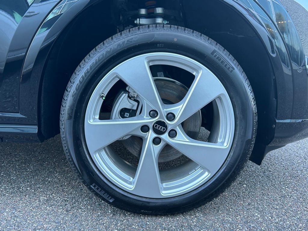 2025 Audi Q5 2.0T Premium Plus Lakeland FL