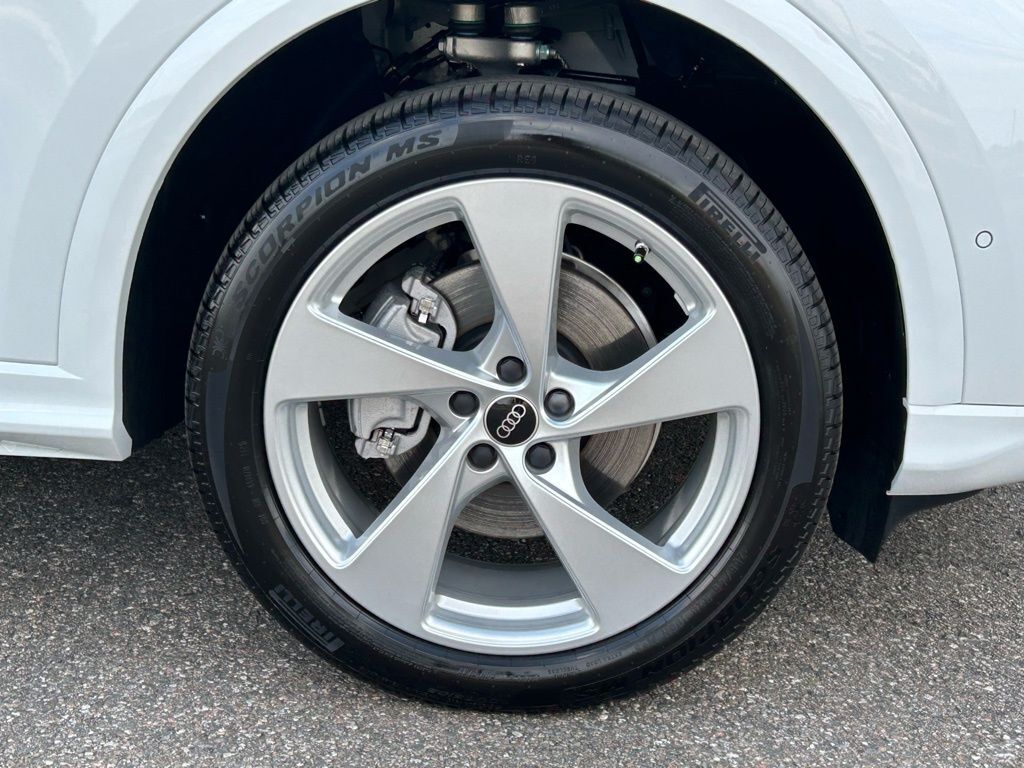 2025 Audi Q5 2.0T Premium Plus Lakeland FL