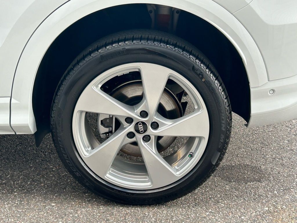 2025 Audi Q5 2.0T Premium Plus Lakeland FL