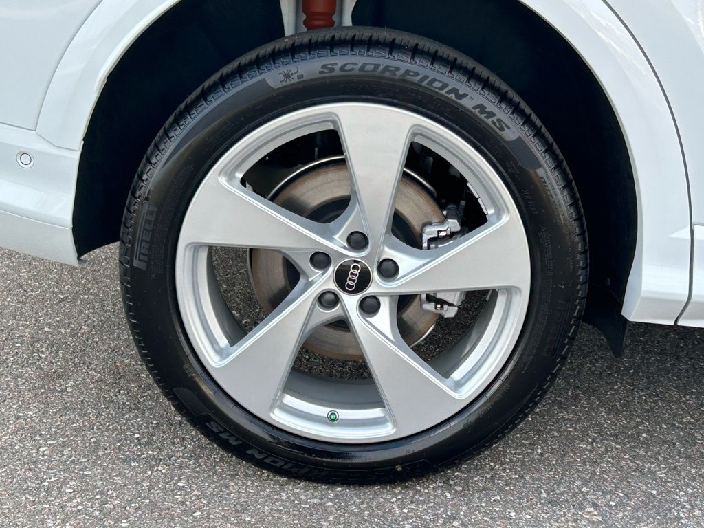 2025 Audi Q5 2.0T Premium Plus Lakeland FL