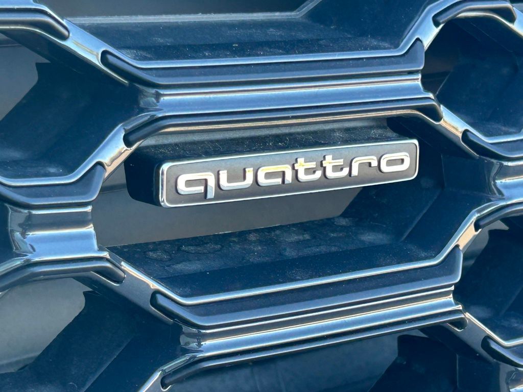 2025 Audi Q5 45 S line Prestige Lakeland FL