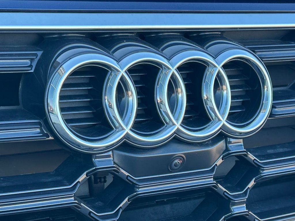 2025 Audi Q5 45 S line Prestige Lakeland FL