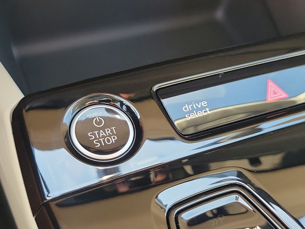 2025 Audi Q6 e-tron Premium Plus Lakeland FL
