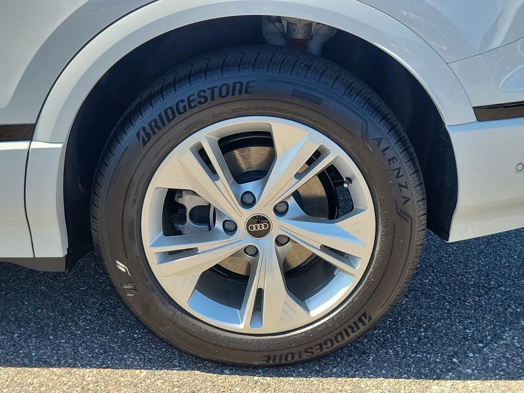 2025 Audi Q6 e-tron Premium Plus Lakeland FL