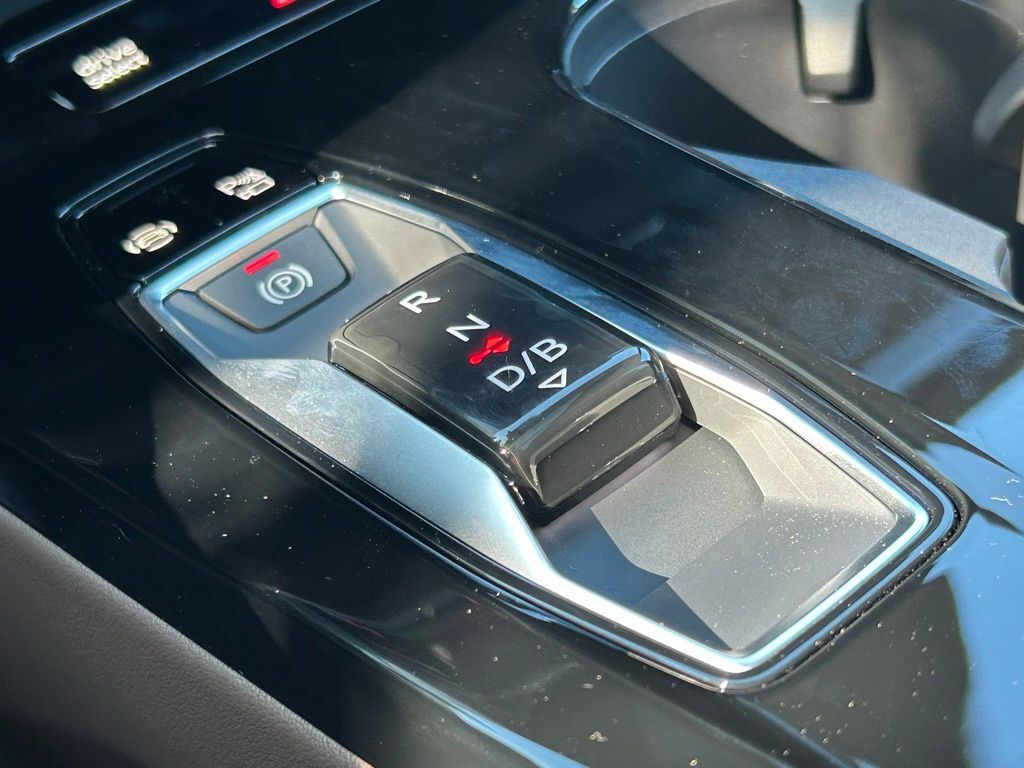 2025 Audi Q6 e-tron Premium Plus Lakeland FL