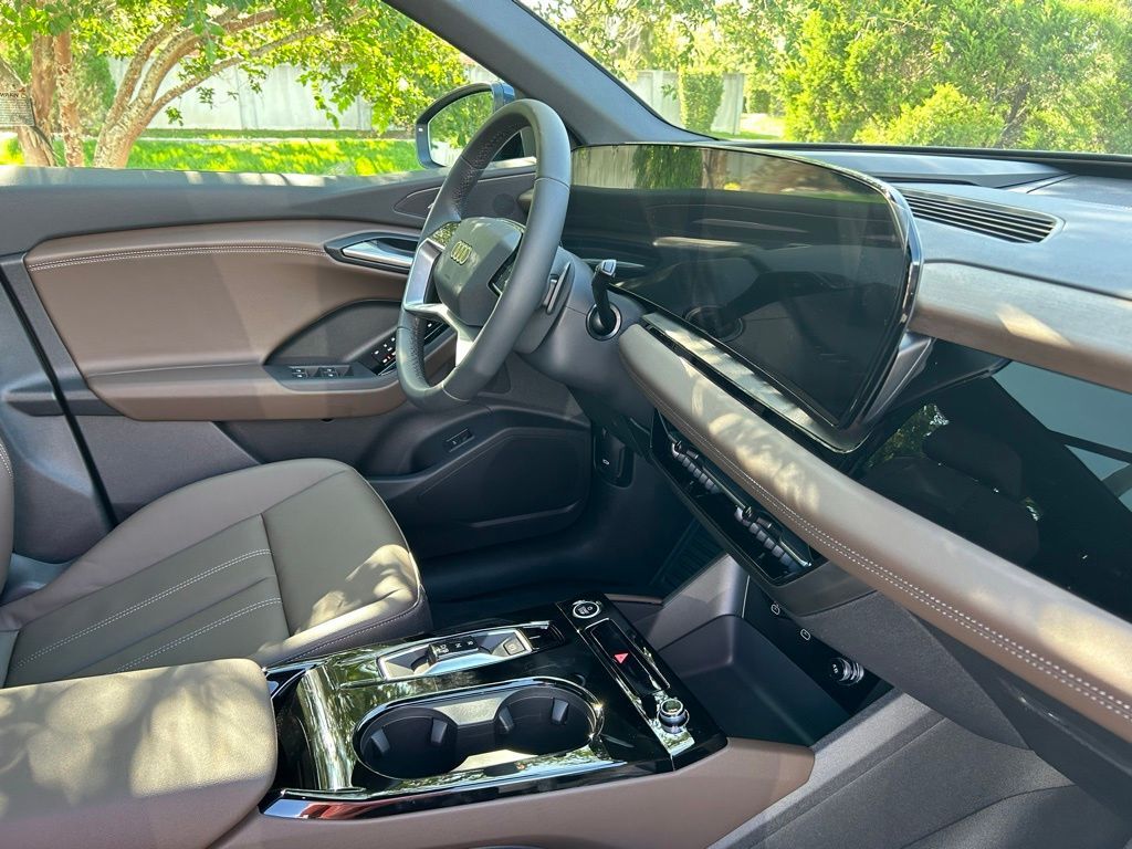 2025 Audi Q6 e-tron Premium Plus Lakeland FL
