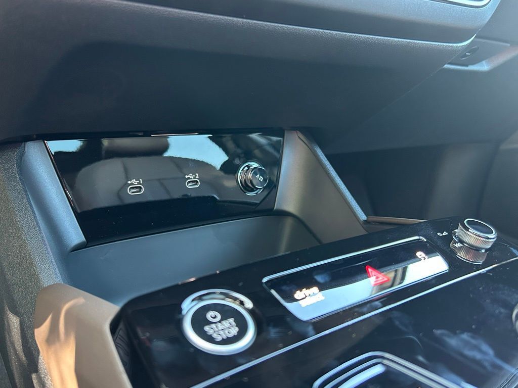 2025 Audi Q6 e-tron Premium Plus Lakeland FL