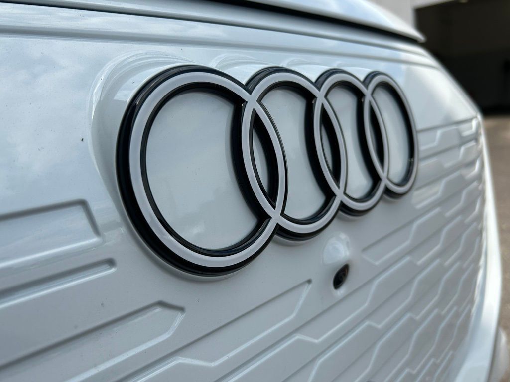 2025 Audi Q6 e-tron Premium Plus Lakeland FL