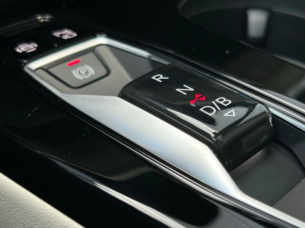 2025 Audi Q6 e-tron Premium Plus Lakeland FL