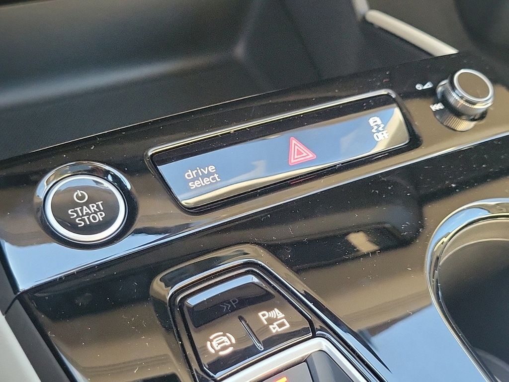 2025 Audi Q6 e-tron Premium Plus Lakeland FL