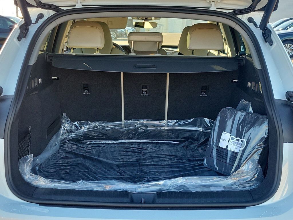 2025 Audi Q6 e-tron Premium Plus Lakeland FL