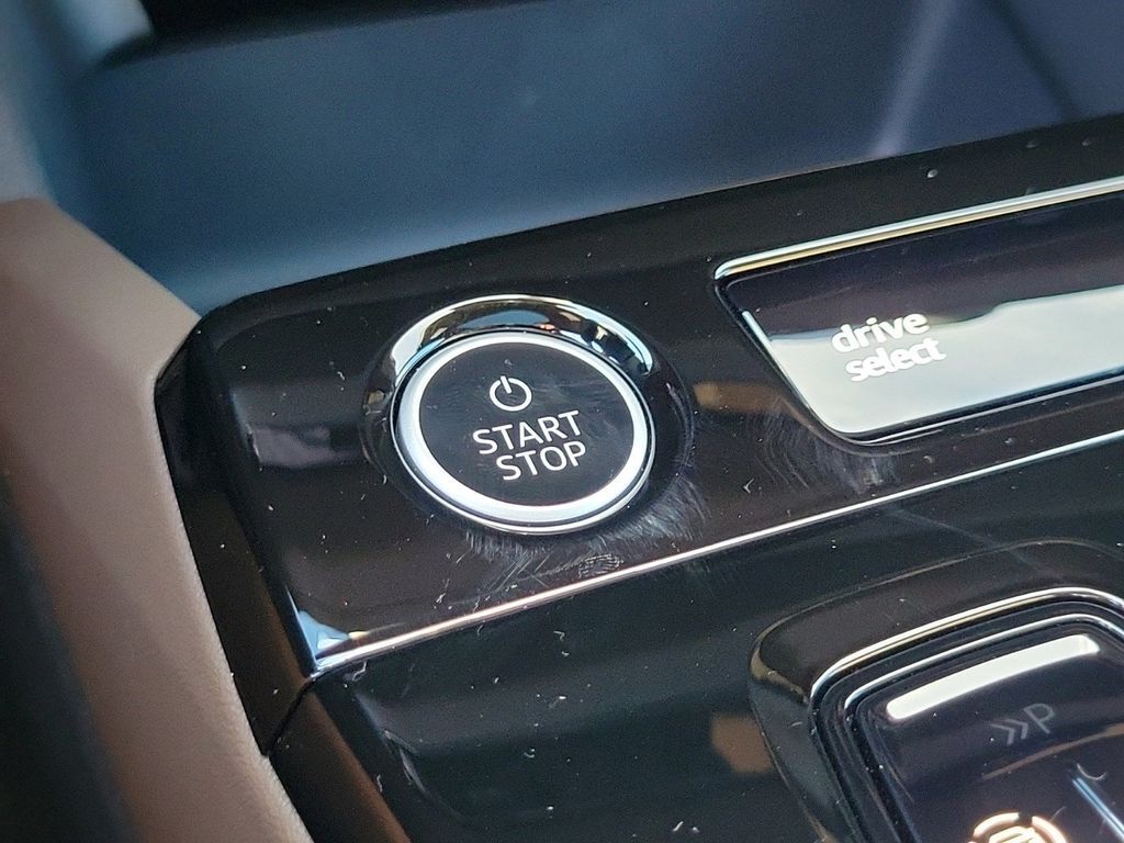 2025 Audi Q6 e-tron Premium Plus Lakeland FL