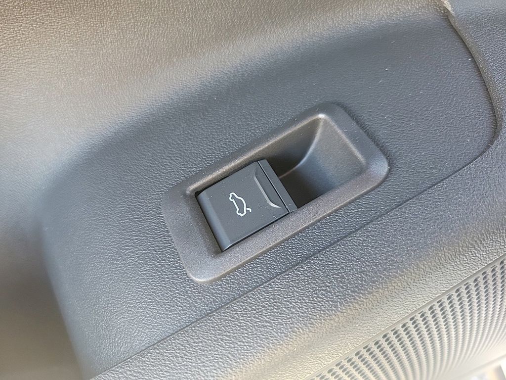 2025 Audi Q6 e-tron Premium Plus Lakeland FL
