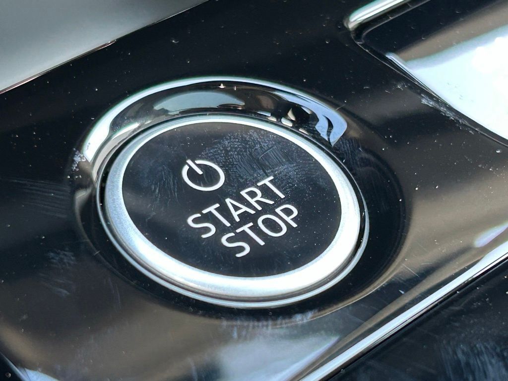 2025 Audi Q6 e-tron Premium Plus Lakeland FL