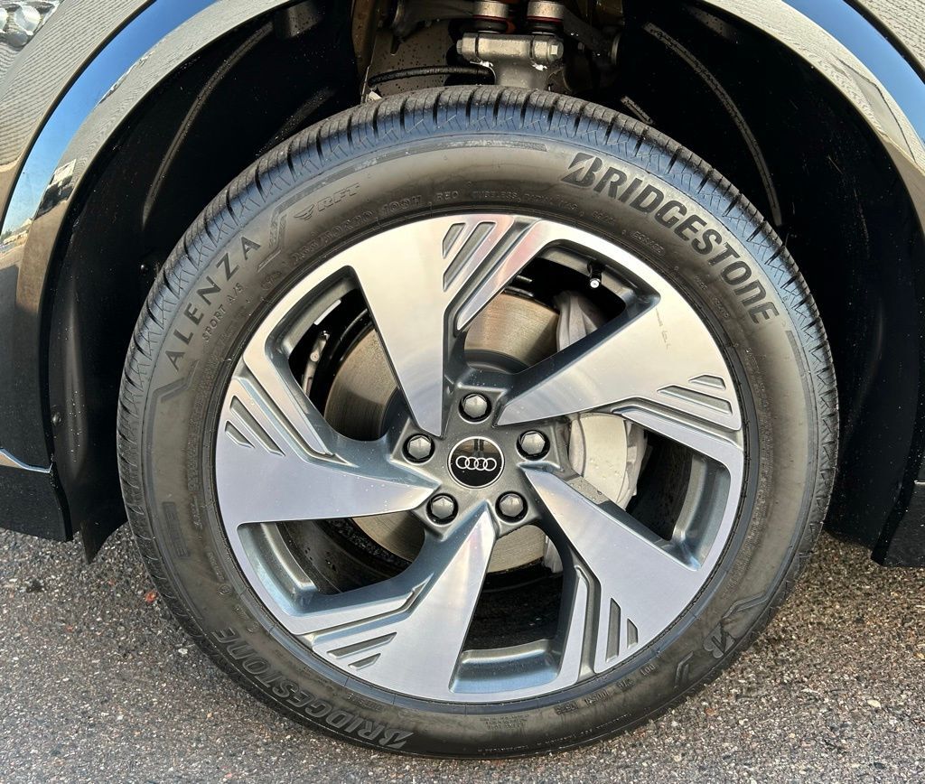 2025 Audi Q6 e-tron Premium Plus Lakeland FL